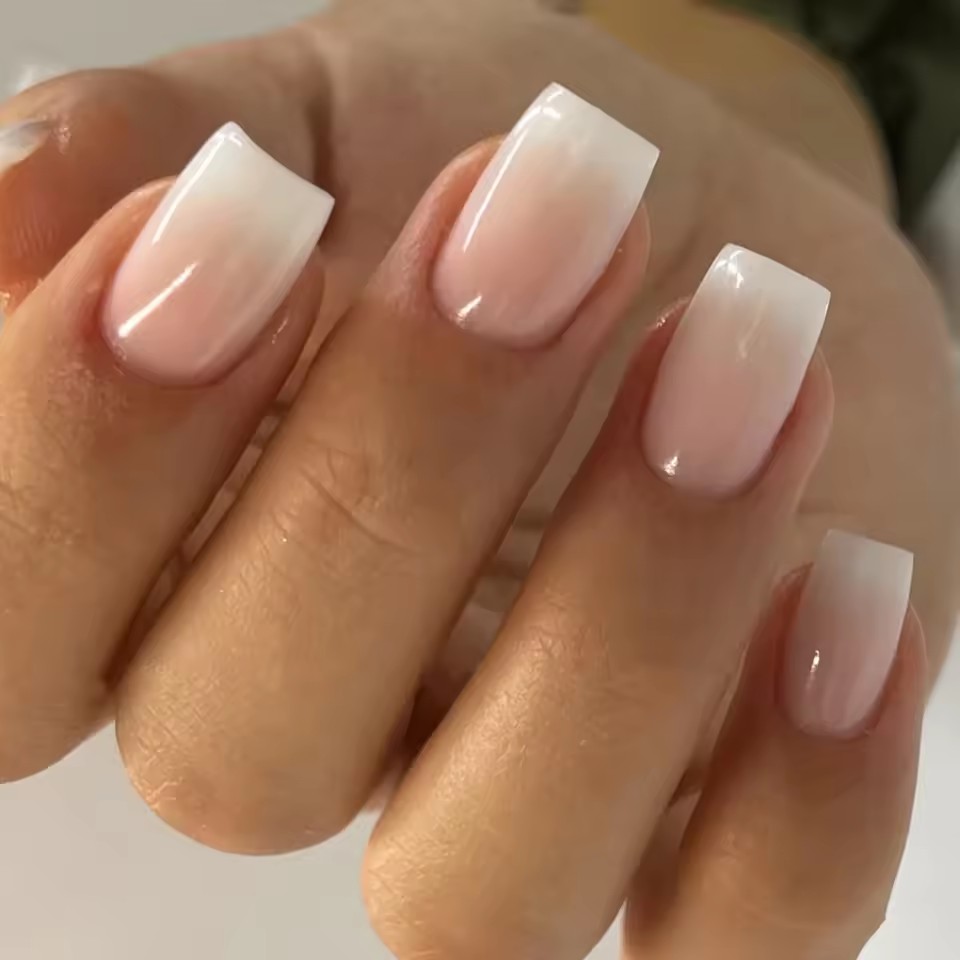 Kuku Palsu Pendek Warna Pink,  - Nail Art Ombre Pink ulasan dan harga